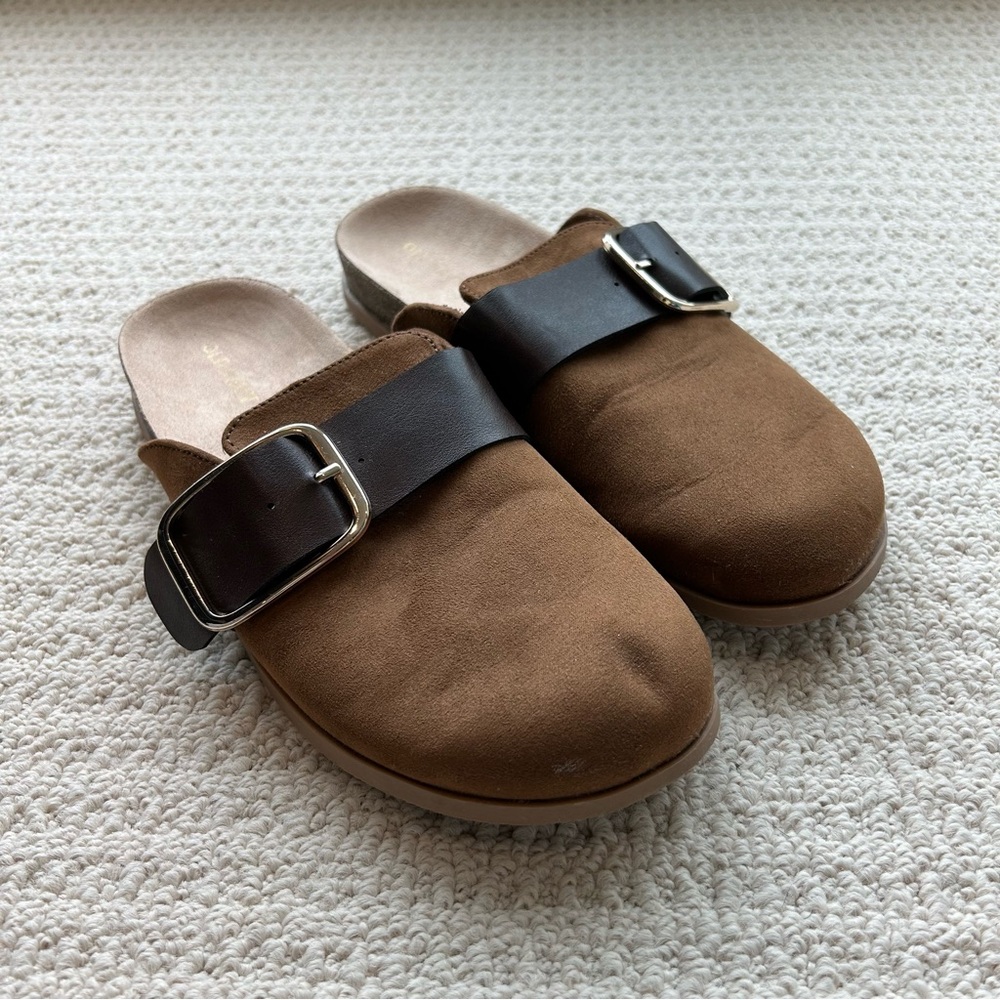 Old Navy Faux Suede Chestnut Clog Shoes Size 8 - Picture 10 of 11
